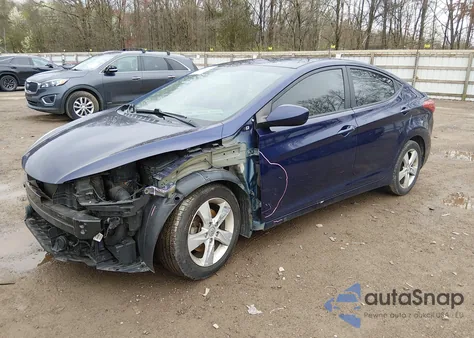 2013 Hyundai Elantra Gls z USA, uszkodzony, nr VIN 5NPDH4AE1DH452107